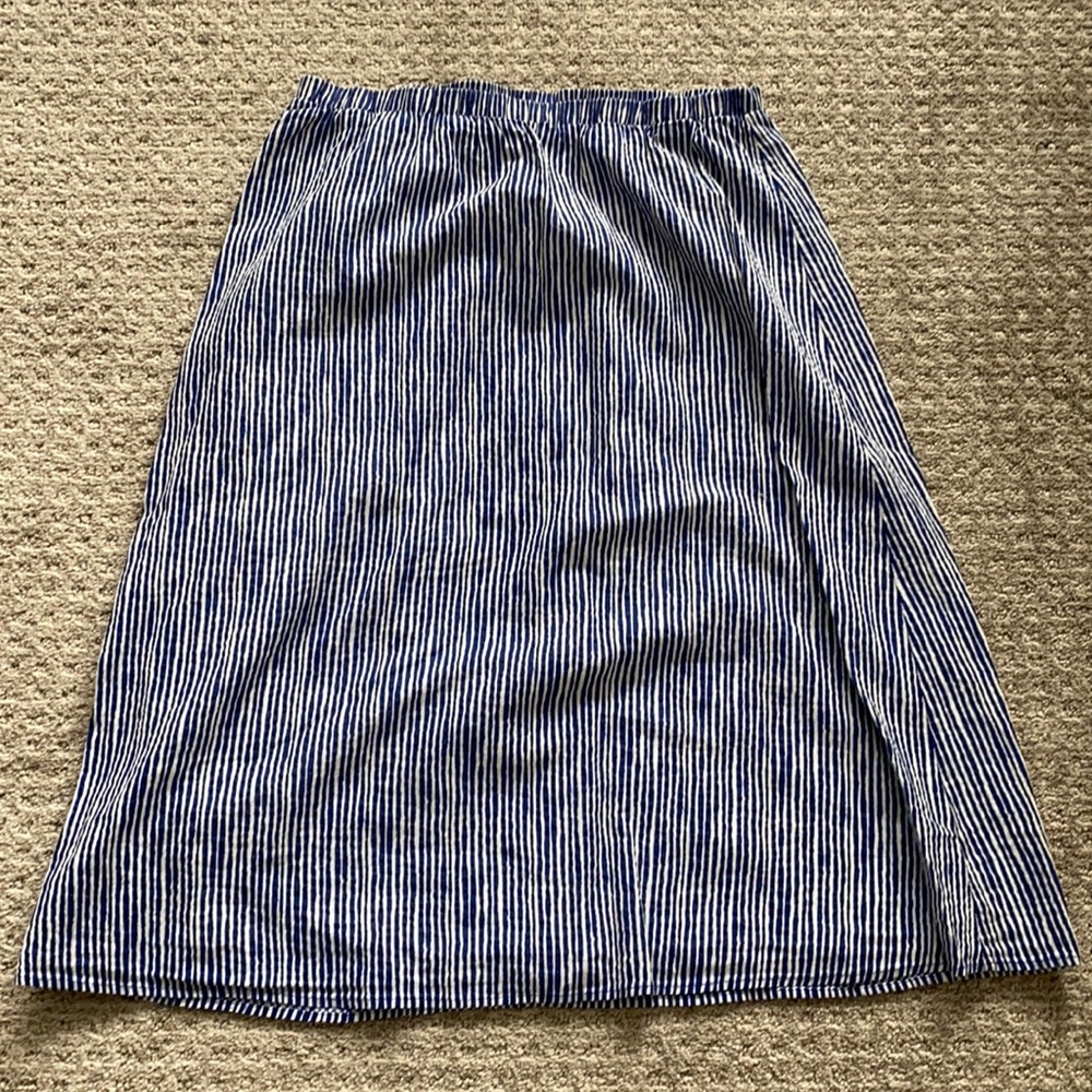 Blue and white striped skirt with elastic waistband